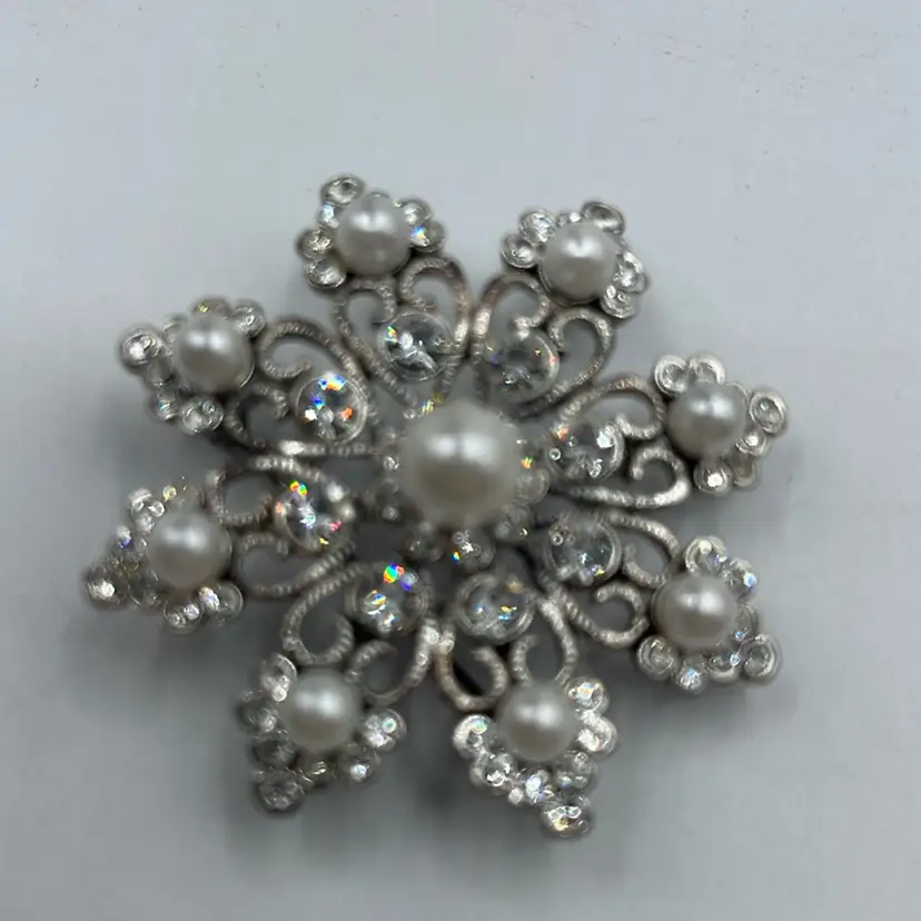 Silvertone Brooch With Pearls And Rhinestones One And A Half Inches