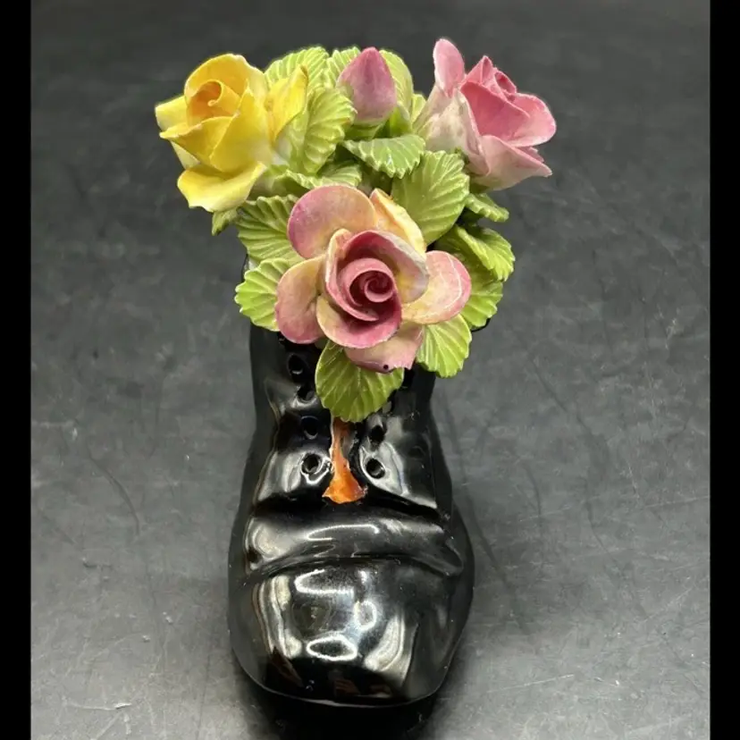 Staffordshire Cara-China Boot With Flowers