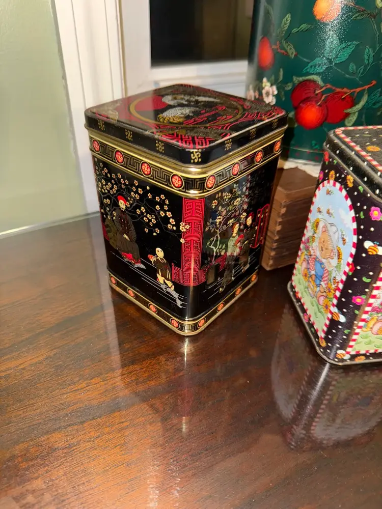 Vintage Lot of 4  Advertising tins