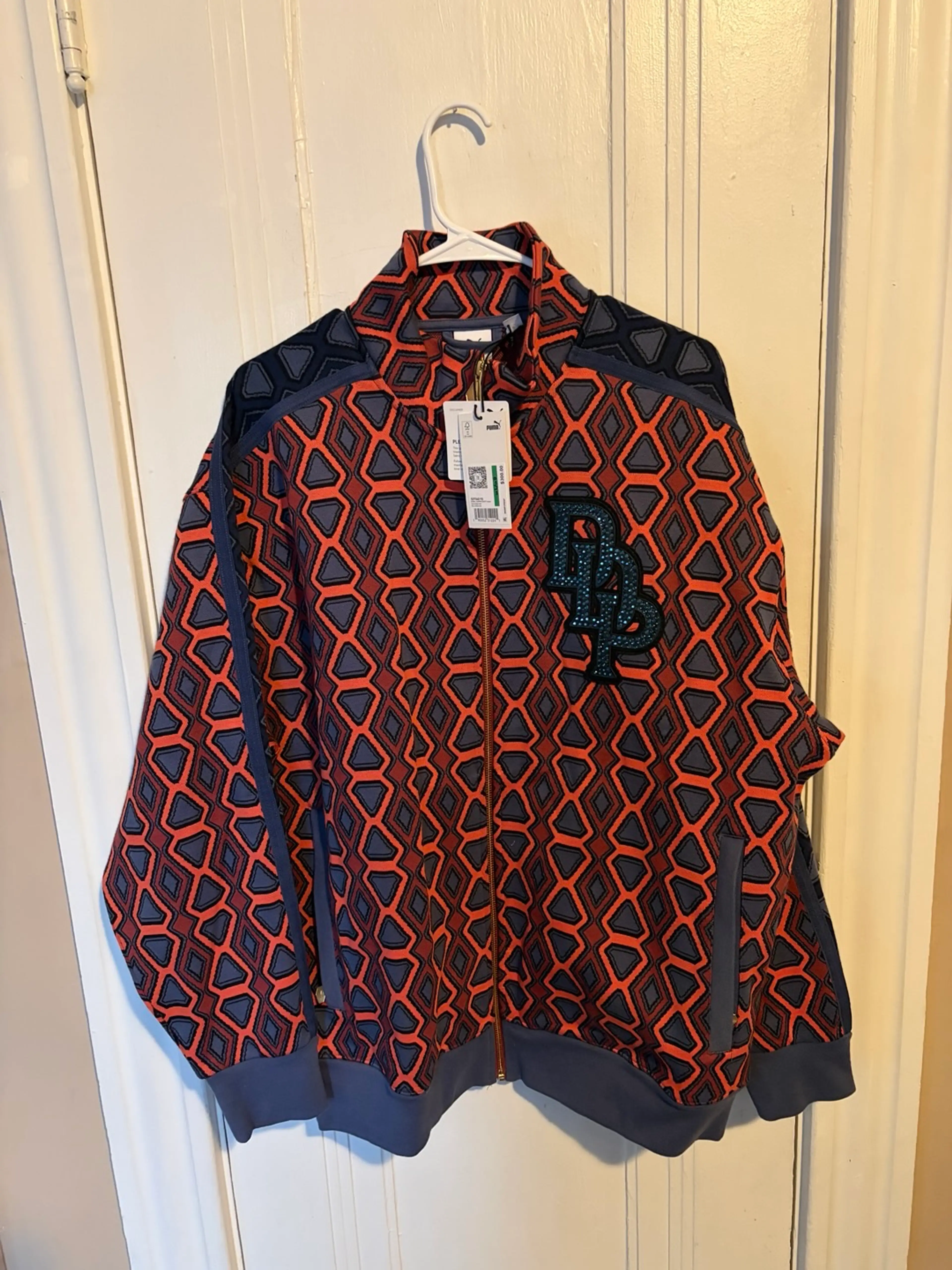Image 1 of 8