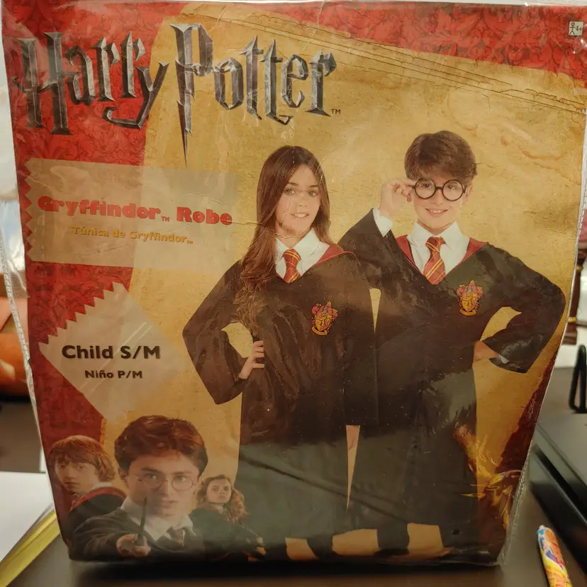 Child Costume- Harry Potter Gryffindor Robe. Size- child S/M Up to size 10. New in bag.