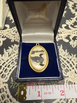 Vintage Barlow Scrimshaw Pendent Loon On A Lake