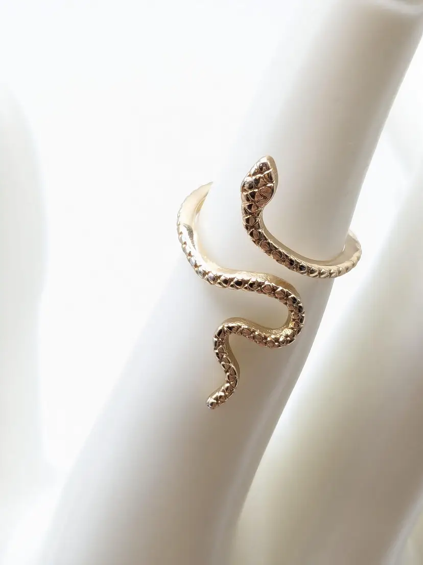 Snake Fashion Ring Gold Tone Jewelry