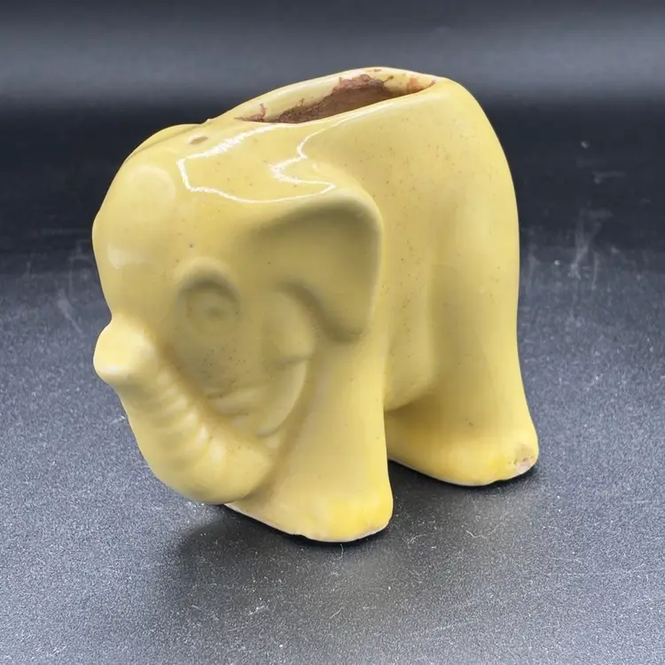 Vintage planter - yellow elephant