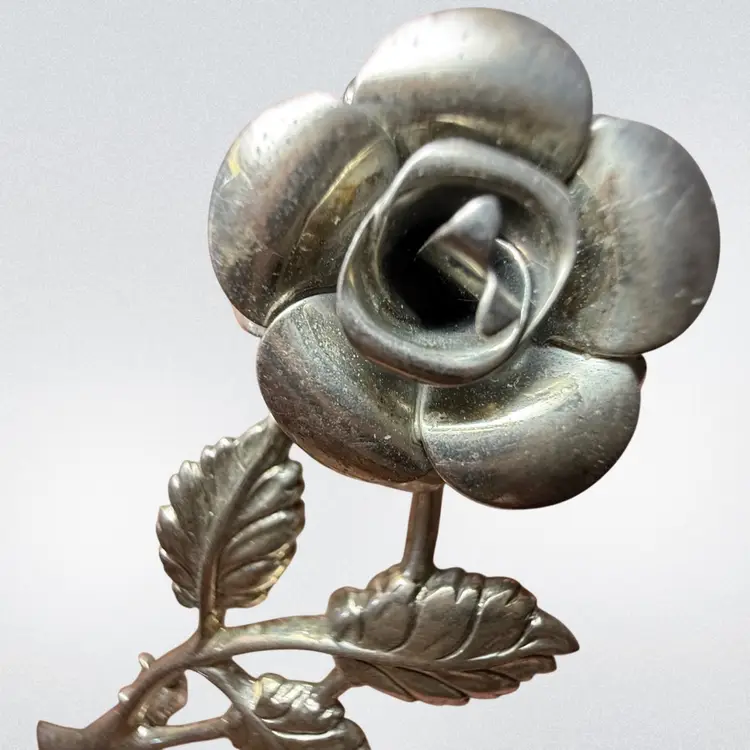 Beau Sterling Rose 🌹 Brooch