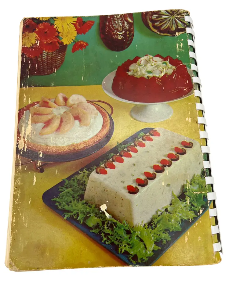 1965 Favorite Eastern Star Recipes Olde Family Favorites Cookbook, 2000 Recipes