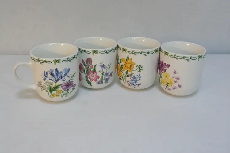 Thomson Pottery China Floral Garden Lily Iris 4" Coffee Tea Mugs Cups Set of 4