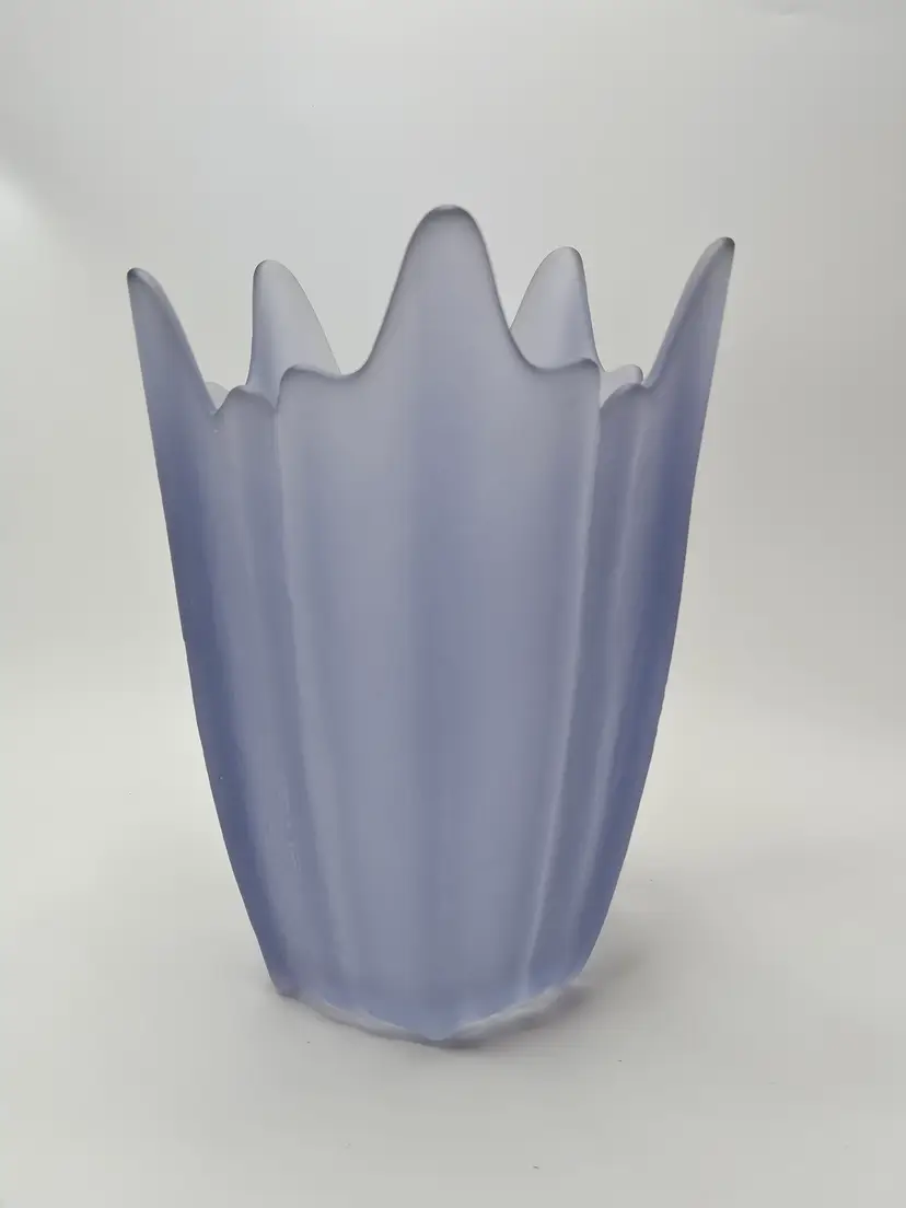 Vtg Viking Teaberry 5 Finger Lotus Vase HTF Satin Glass Opaque Lavender 395 Glow