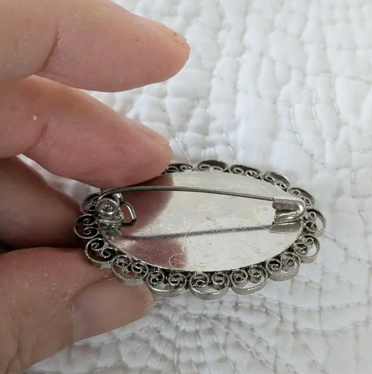 Vintage Italian Micro Mosaics Brooch in Black and Red with Silver Filigree Edging