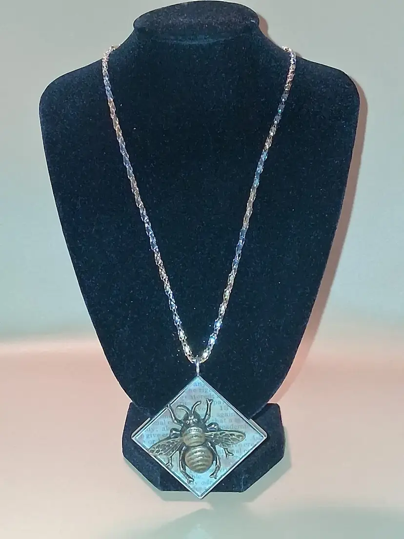 Bumblebee Necklace, 2-Tone Chain