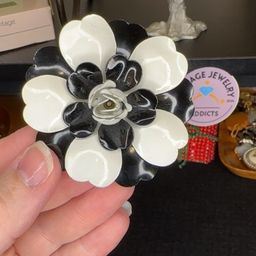 #03 - 01 - Enamel Flowers Each $3 Starting Bid