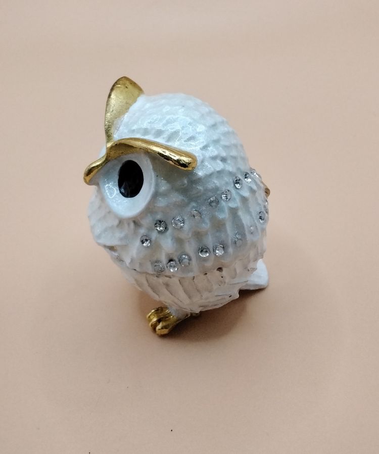 Small White Enameled Owl Trinket/Pill Box w/Clear Crystals
