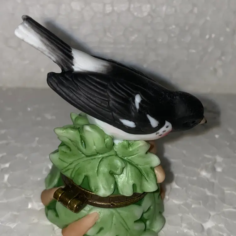 #01- New Old Stock PHB Limited (5000) Edition Rose Breasted Grosbeak Trinket Box