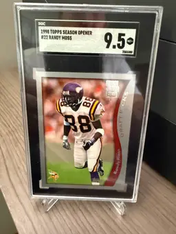Randy Moss 1998 Topps Season Opener #22 SGC 9.5