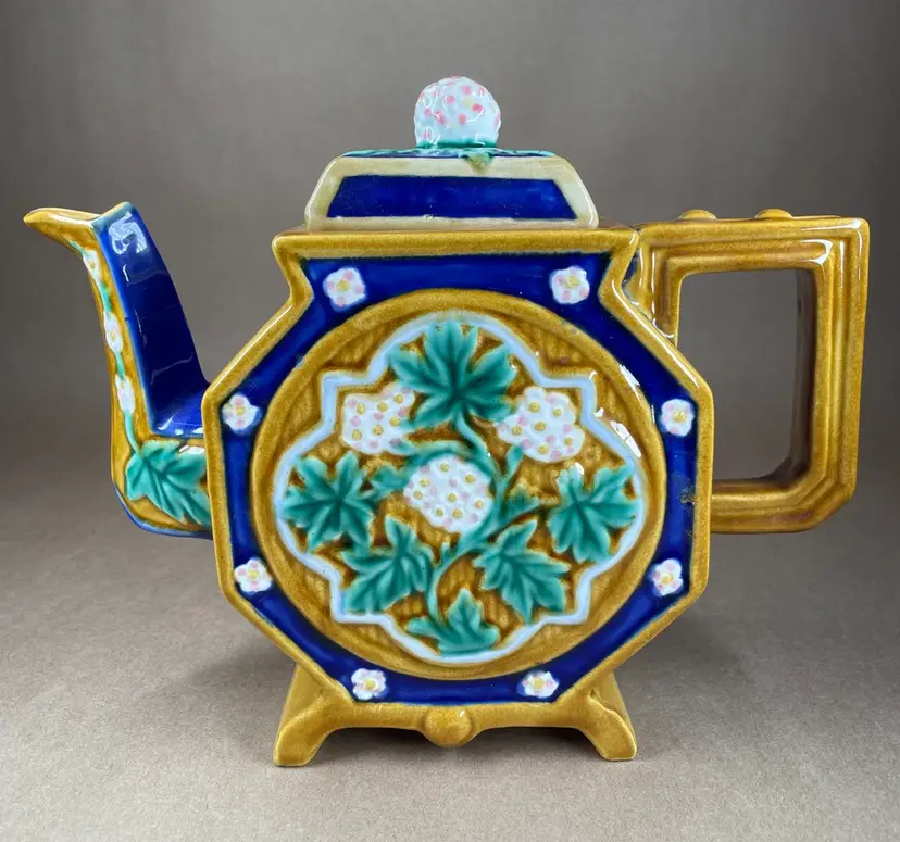 Seymour Mann, Inc MCMXC11 1992 Floral Tea Pot with Lid VINTAGE