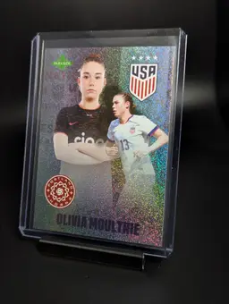 2025 Parkside NWSL/USWNT Club and Country Shimmer Foil Olivia Moultrie Portland Thorns