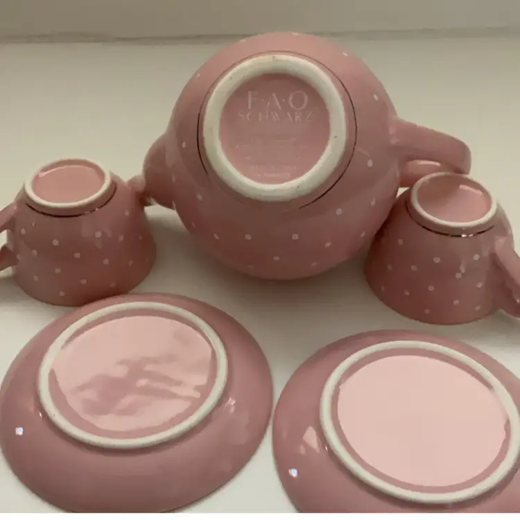 FAO Schwartz Pink w White Polka Dots Children’s Tea Set