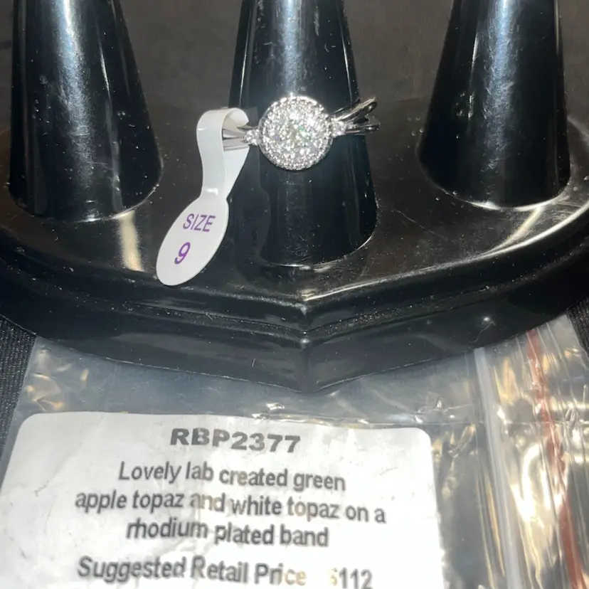 Bomb Party 2377 Size 9 Green Apple Topaz