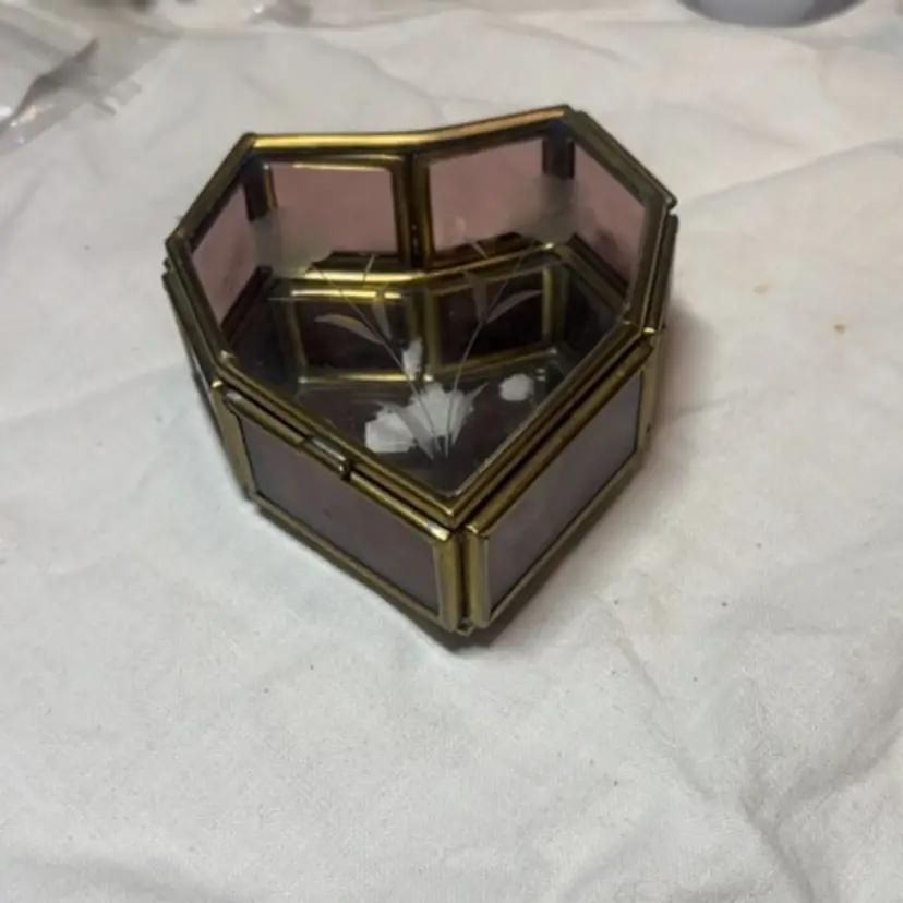 Glass Trinket Box With Etched Flowers