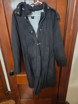 Gap Women's Hooded Puffer Jacket Size Medium Black