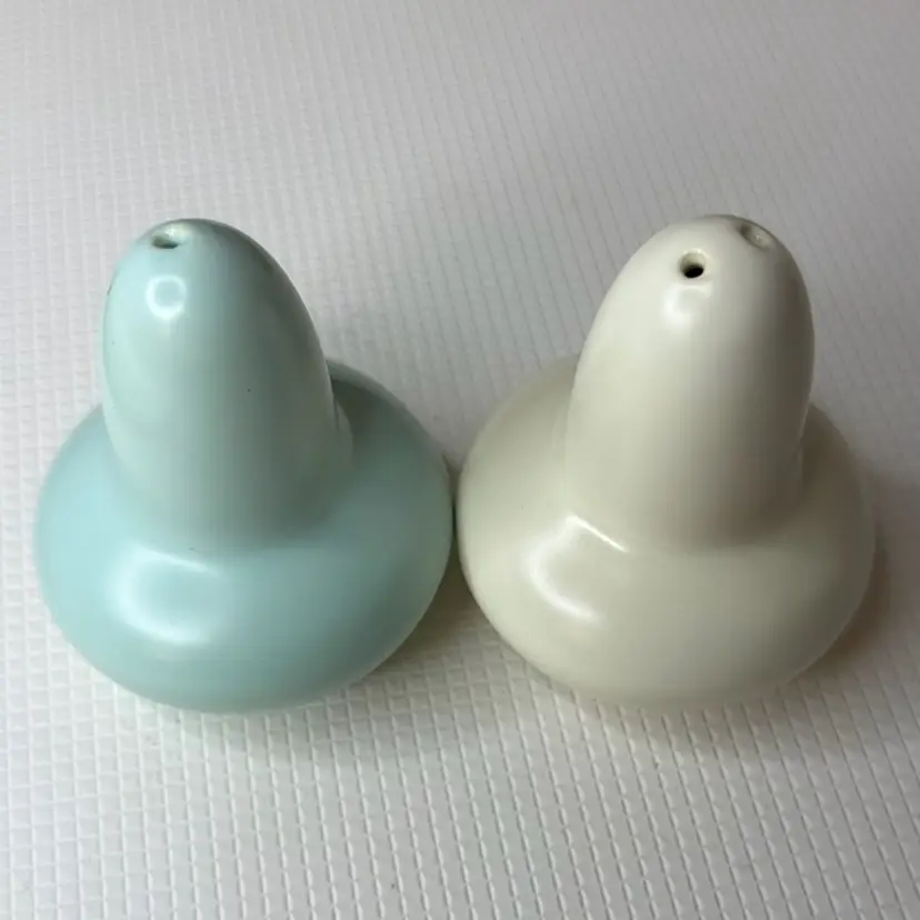 Vintage Mid Century Pottery Salt & Pepper Shaker Set Pastel Yellow Green