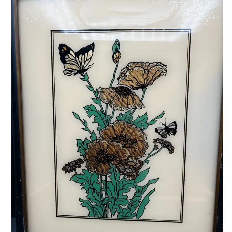 #252B Vintage Reliance Products Foil Art ‘Poppies and Daises’ B.E.-25 Butterfly Wings Effect Framed Print. Beautiful Metallic Foil Picture Of Butterflies And Flowers Made On The Backside Of The Glass. 
Made in USA