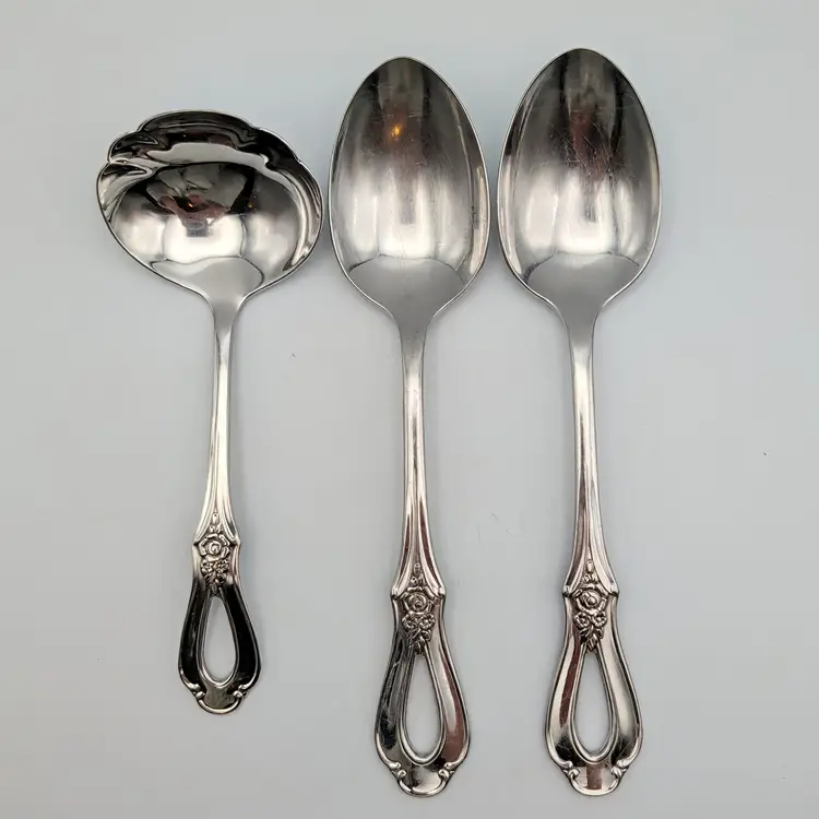 Oneida Toujours Stainless Glossy 3 Pieces 1 ~ Gravy Ladle  2 ~ Serving Spoons