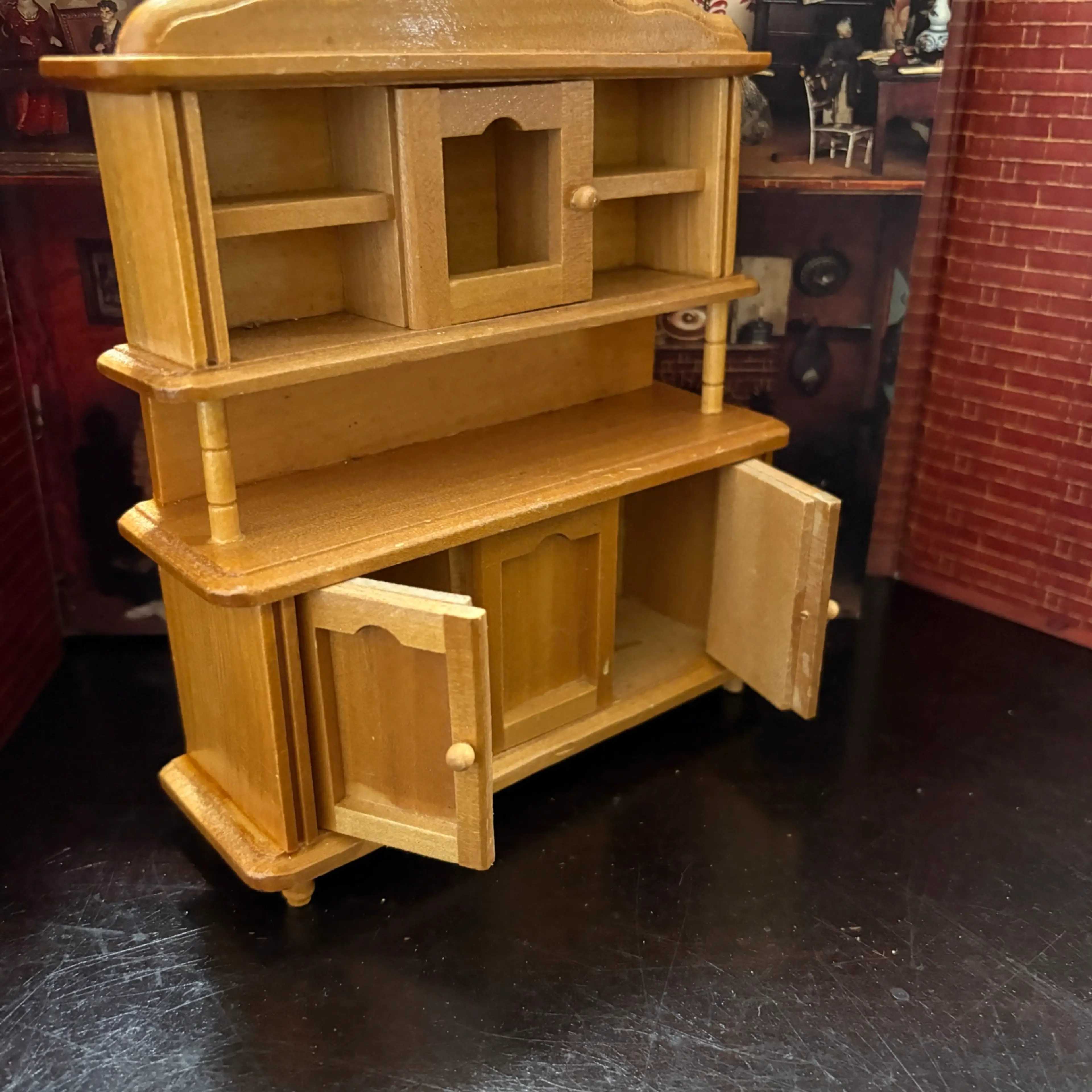 Image 2 of 6