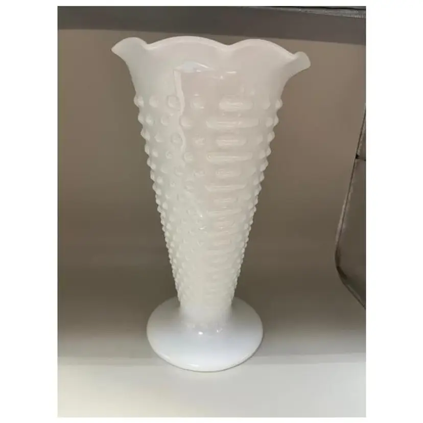 #01 Vintage Anchor Hocking Hobnail Bars Milk Glass Trumpet Vase ~ Scalloped Edge ~ 9.25 inches tall