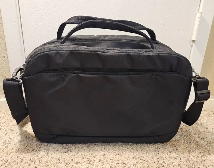 Thule Subterra 23L Boarding Bag
