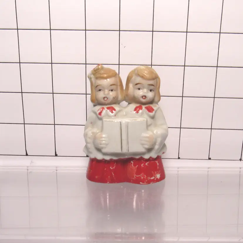 Small Choir Girls Figurine