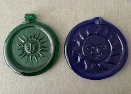 Vintage 90s Glass “sun catchers” molded sun (bundled 2) green & blu