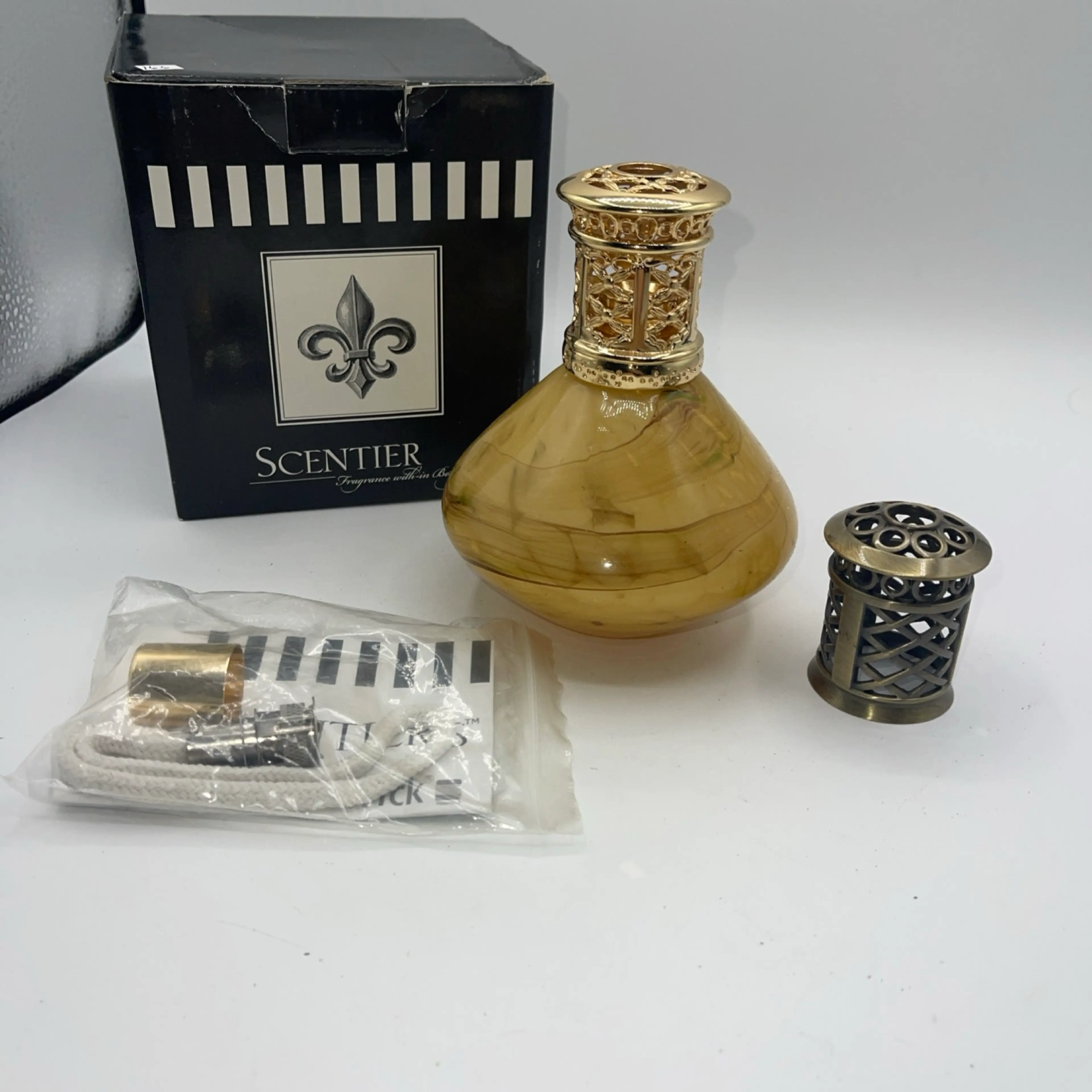 Image 1 of 7