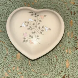 Vintage Pfaltzgraff “Remembrance” Heart Shaped Trinket Dish