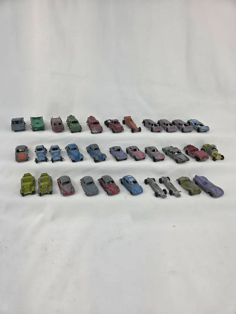 Lot of 32 Tootsie Toy Metal Die-Cast Cars  Jeep Dragster Fire Truck