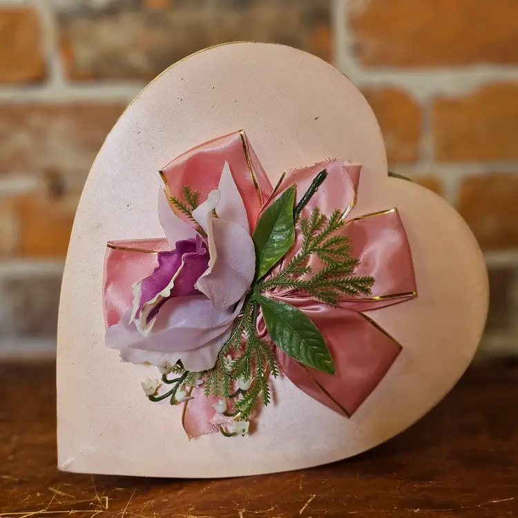 Vintage Heart Shaped Valentine Candy Box Pink Satin Ribbon Floral Purple Iris
