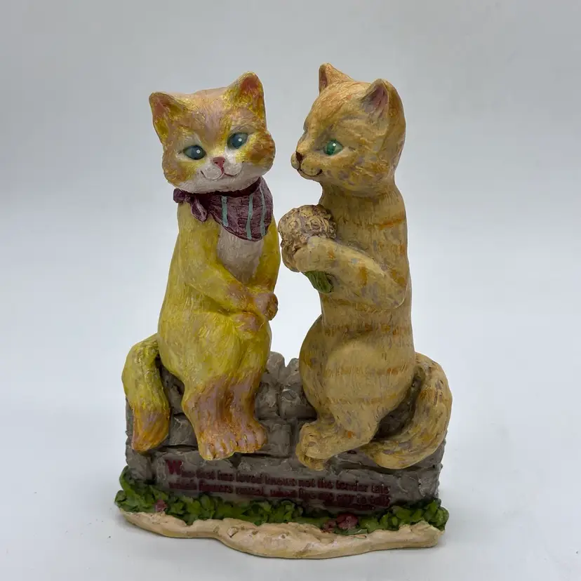 Joanne Cannan Under The Sun 2001 Resin Two Cats Sitting On Wall Folk Figurine