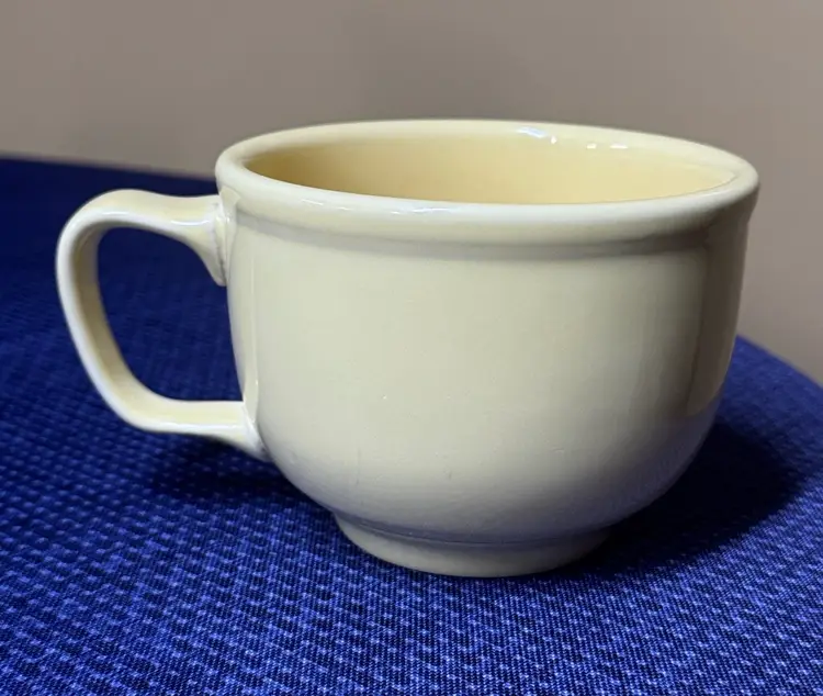 Fiesta jumbo mug yellow