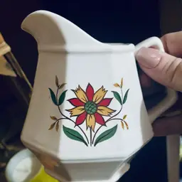 Homer Laughlin creamer