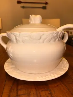 HIMARK Ceramic Soup Tureen