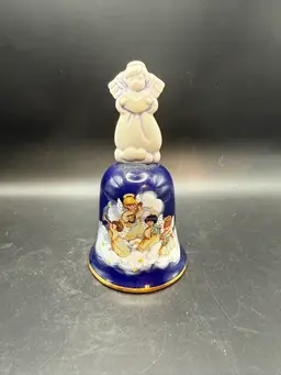 1992 Avon 'Heavenly Notes' Porcelain Christmas Bell