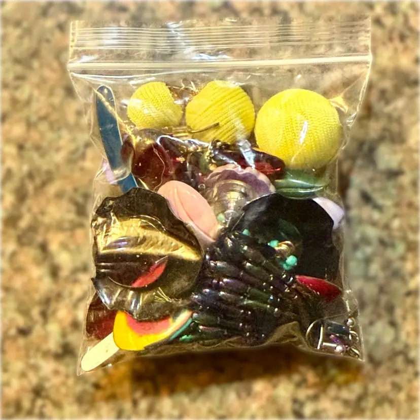 Lot #5 Mixed Colorful Earrings, Craft/Wearable, Vintage/Contempo, Pierced/Clip