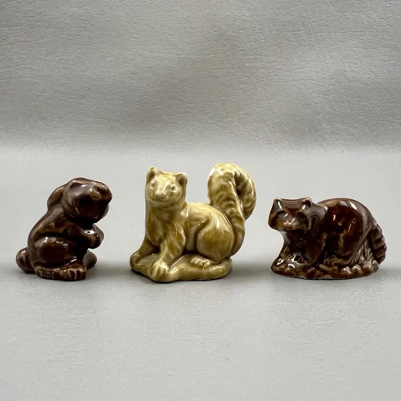 Lot Of 3 Wade Whimsies Figurines Red Rose Tea Rabbit Pine Marten Raccoon