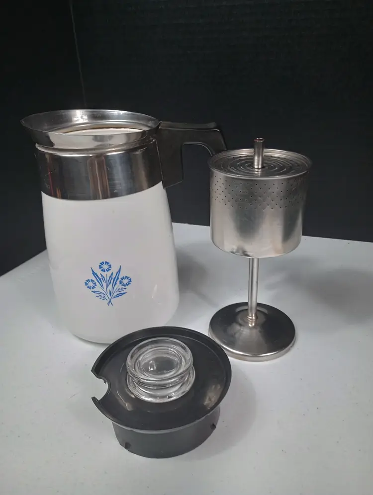 Corning Ware  Blue Cornflower 8 Cup Stovetop Coffee Peculator