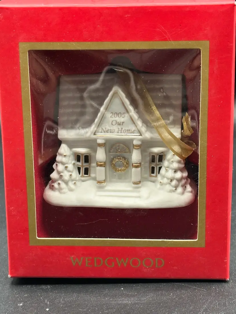 Wedgwood Our New Home 2005 Porcelain Christmas Ornament White House Gold Trim