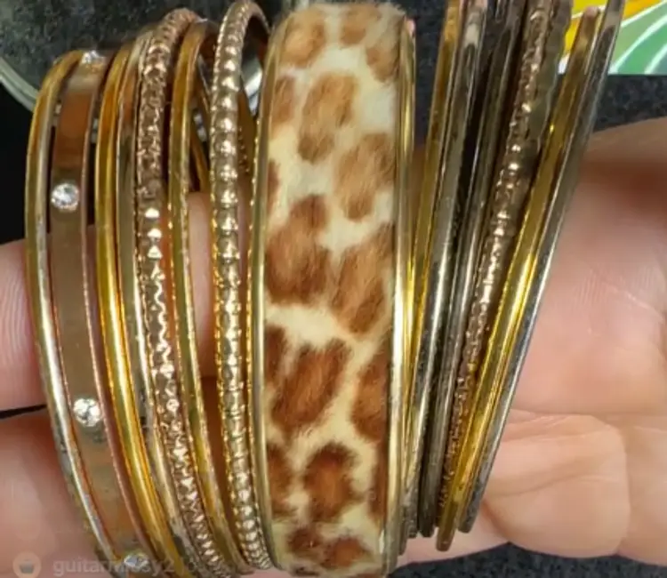 Bundle of 18 Bracelets - Y2K