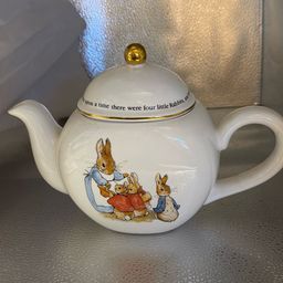 Vintage Peter Rabbit Whimsical Ceramic Tea Pot