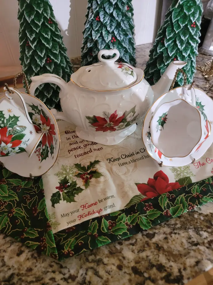 Poinsettia Staffordshire Teapot