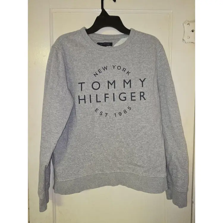 tommy hilfiger sweatshirt medium men