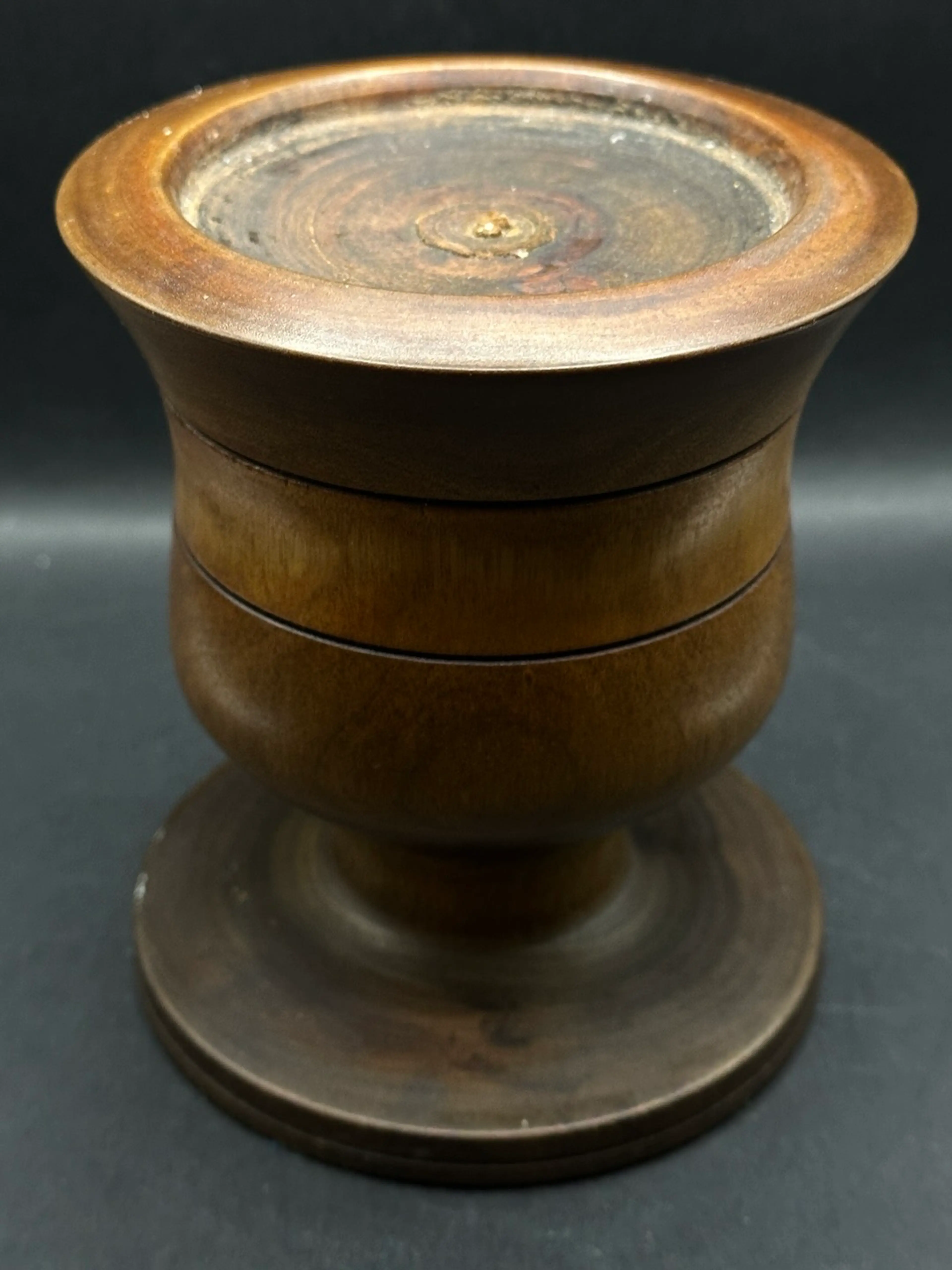 Image 2 of 4